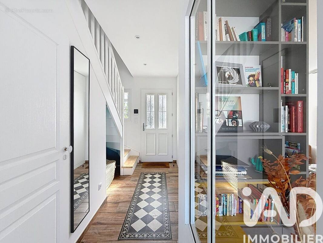 Photo 1 - Maison à CROSNE