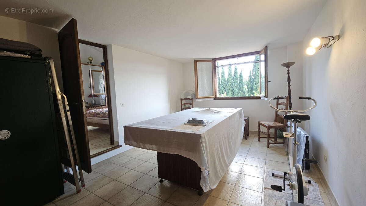 Maison à PEYMEINADE