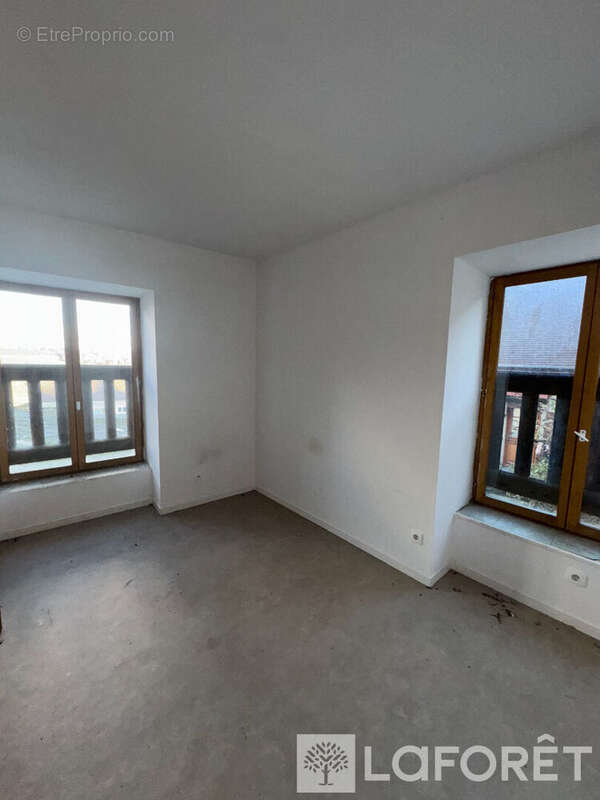 Appartement à MOULINS-LA-MARCHE