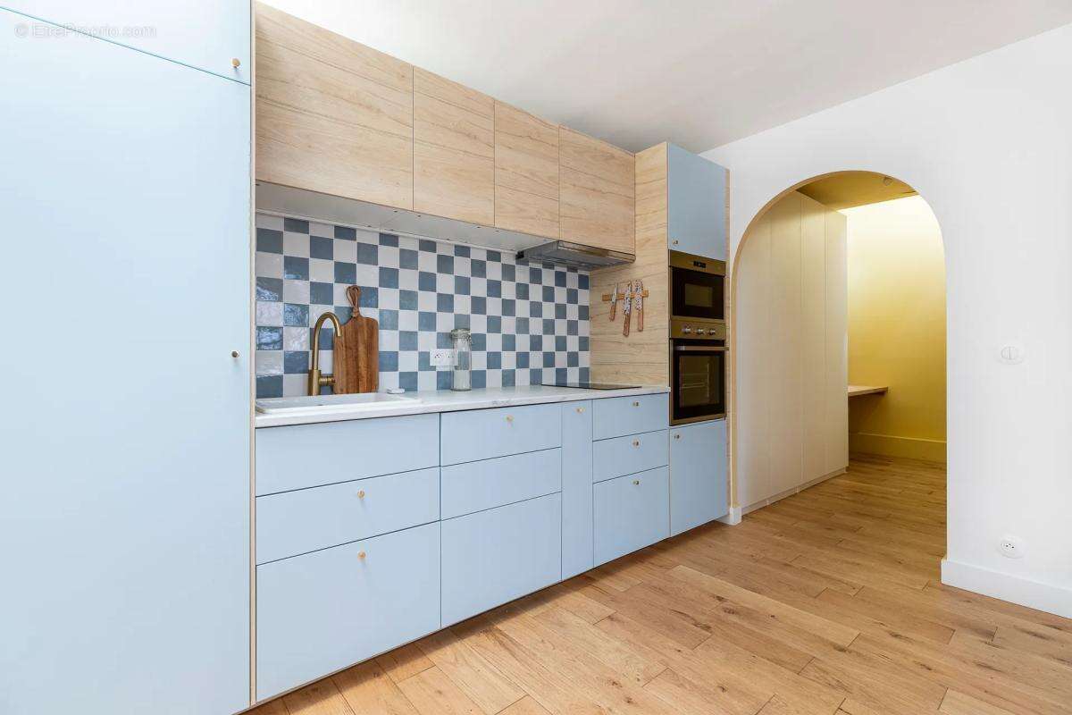 Appartement à PARIS-15E