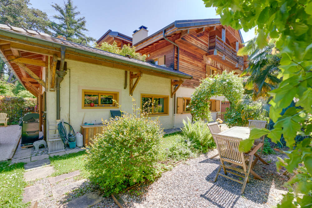 Appartement à EVIAN-LES-BAINS