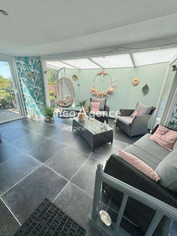 Pavillon individuel, 8 pièces, 180 m2 - photo 5