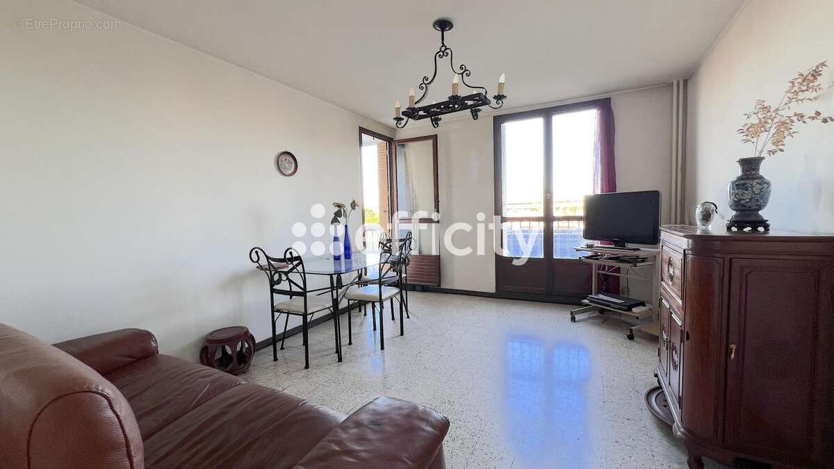 Appartement à MARSEILLE-10E