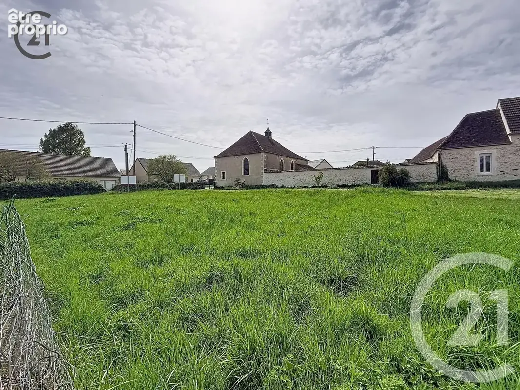 Terrain à AUXERRE