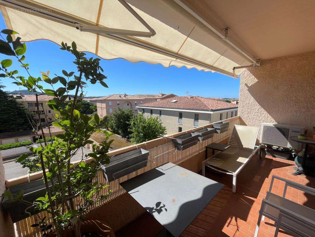 Appartement à SANARY-SUR-MER