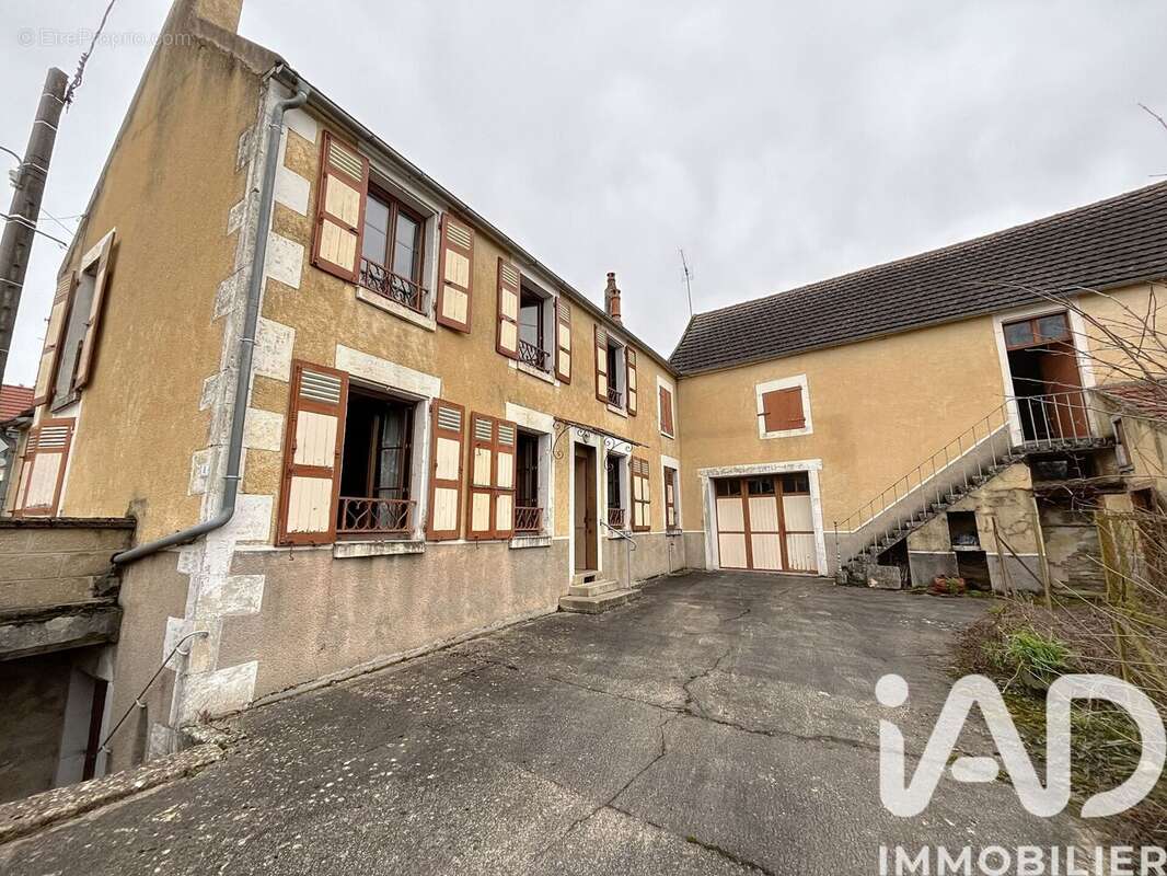 Maison 113 m² à Mailly-Le-Chateau  - photo 3