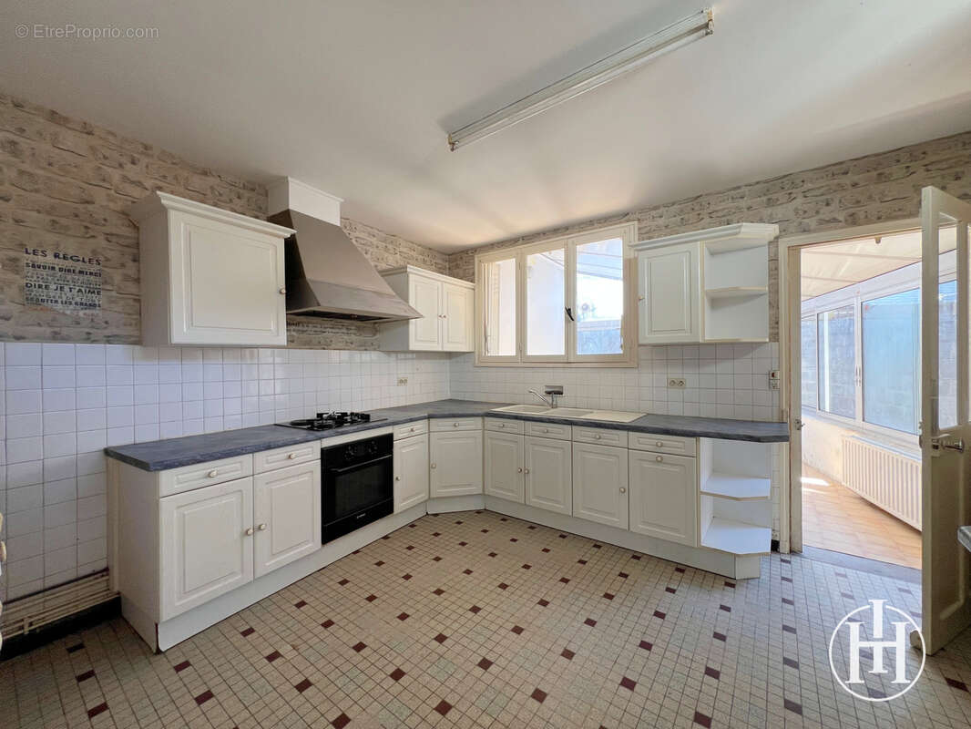 Maison à SAINT-AMAND-MONTROND