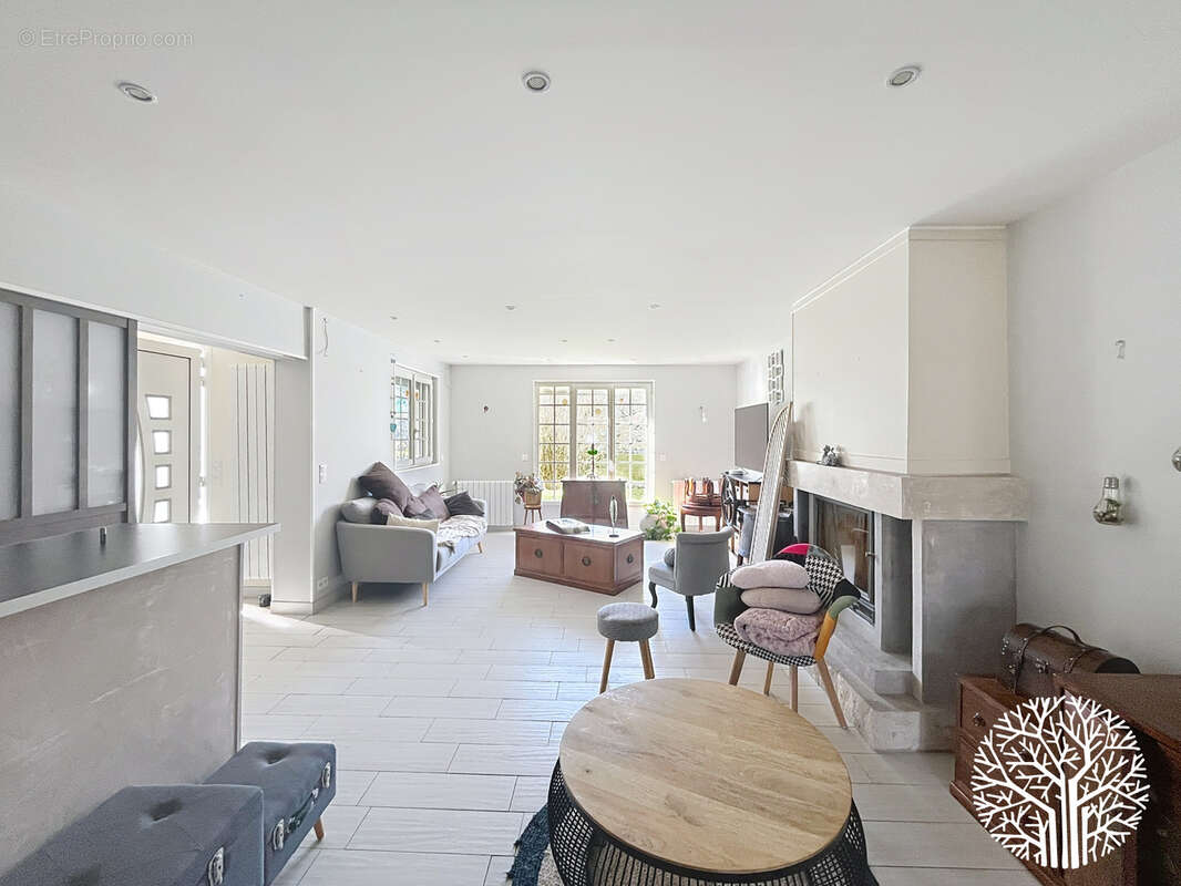 Maison à MILLY-LA-FORET