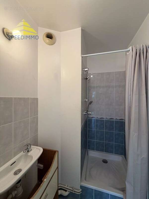 Appartement à COMBS-LA-VILLE