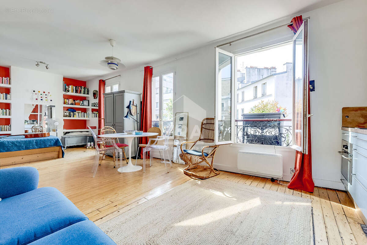 Appartement à PARIS-17E