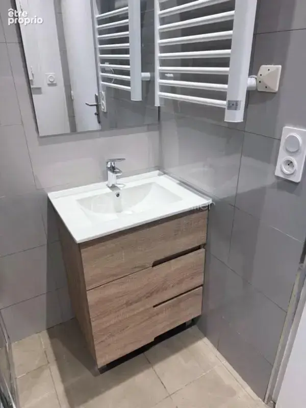 À VENDRE À PANTIN – Appartement 2 pièces refait à neuf de plain-pied, proche métro - photo 9