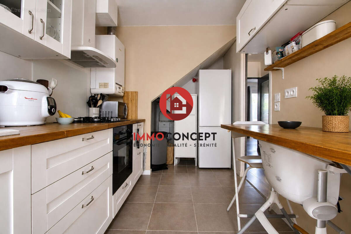 Maison 101 m² à Villeneuve-Les-Avignon  - photo 6