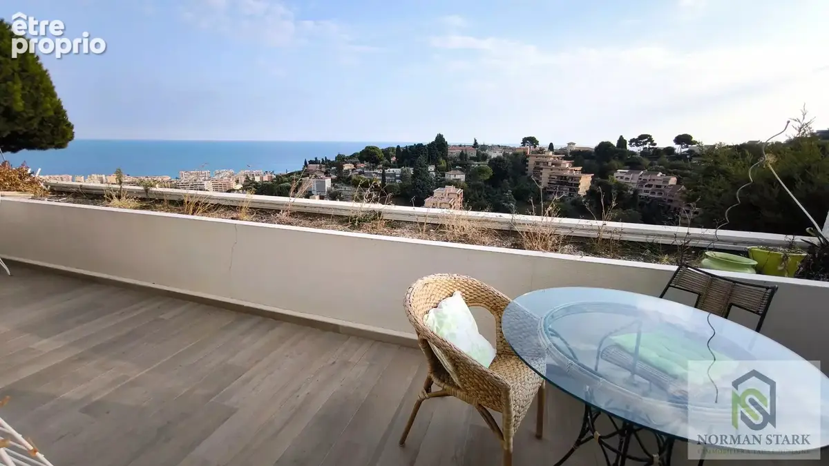 Appartement à ROQUEBRUNE-CAP-MARTIN
