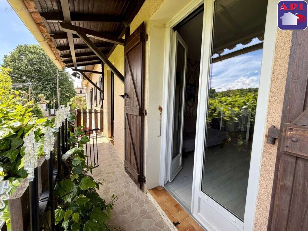 Maison à VENTENAC