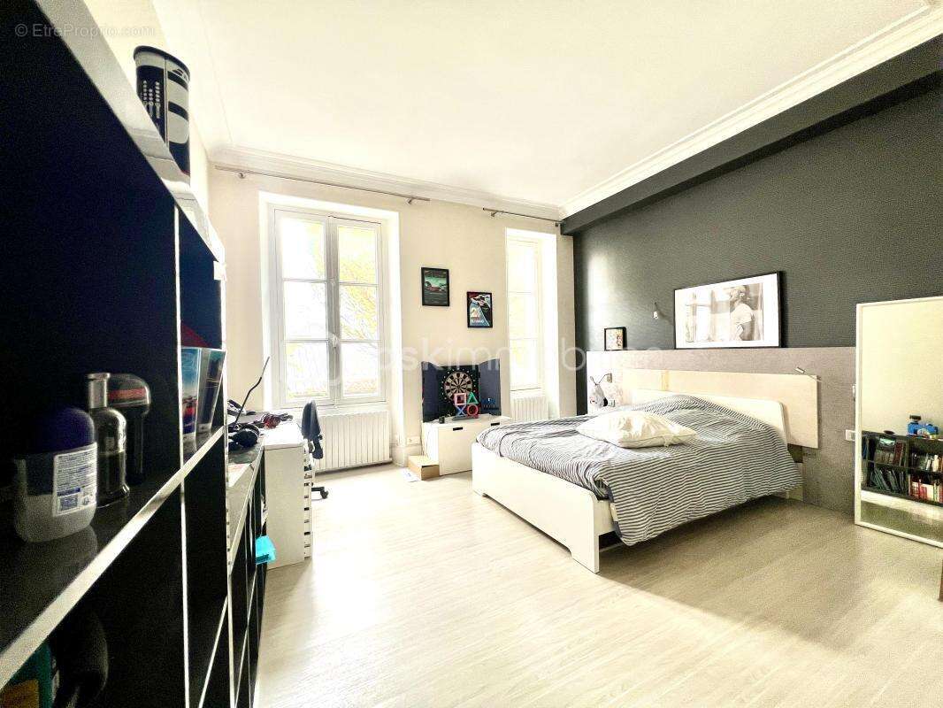 Maison bourgeoise au centre ville d'Etampes - photo 9