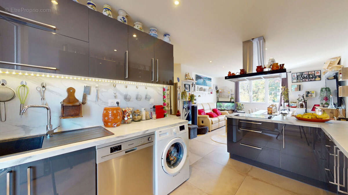 Appartement à SAINT-MARTIN-D&#039;HERES