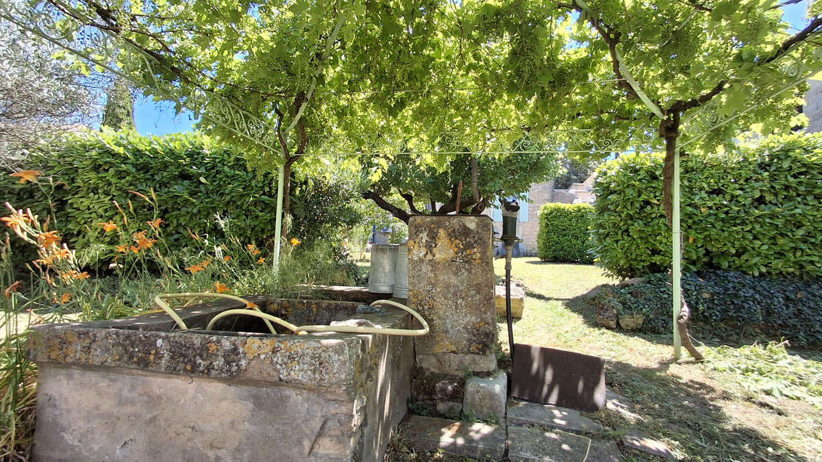 Maison à SAINT-PAUL-TROIS-CHATEAUX