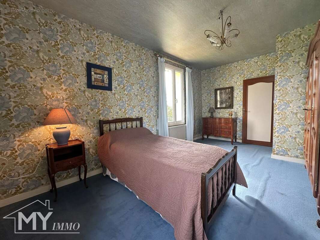 Maison à SAINT-PIERRE-D'EYRAUD