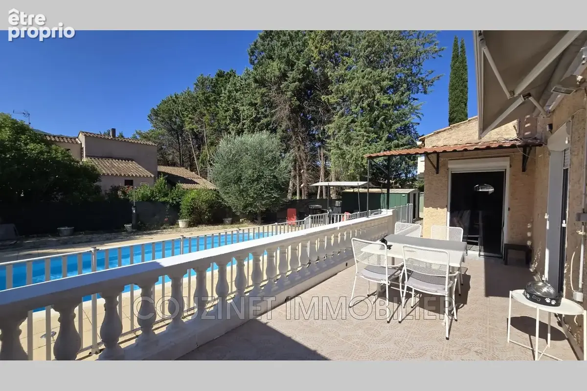 Maison 6 pièces 152 m² à vendre à Signes (83870) - photo 8