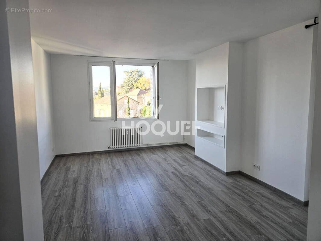 Appartement à AUBENAS