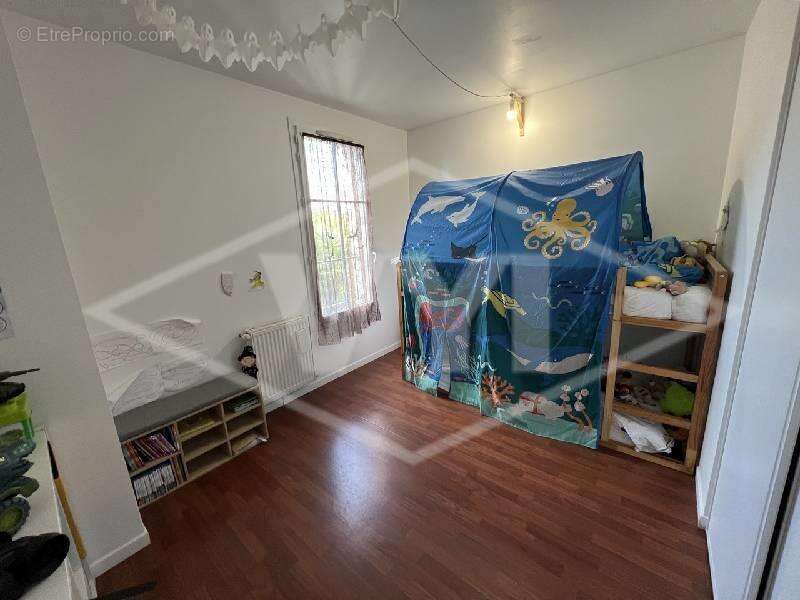 Maison à COMBS-LA-VILLE