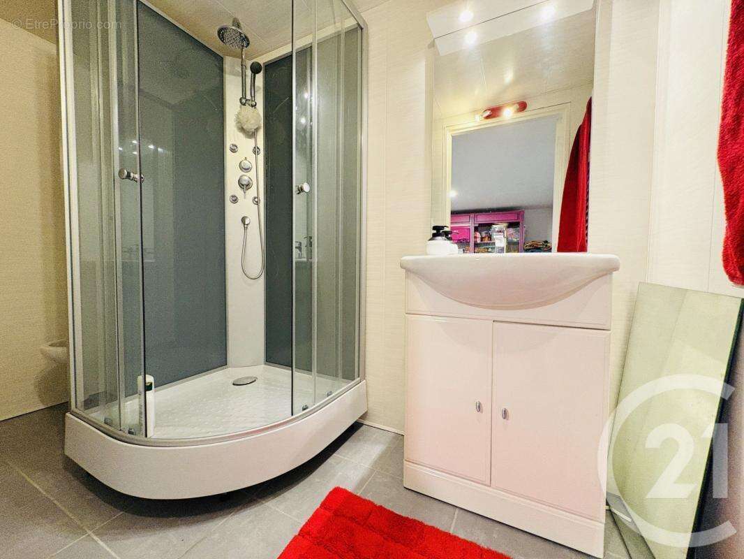 Maison 155 m² à Peyrat-De-Bellac  - photo 31