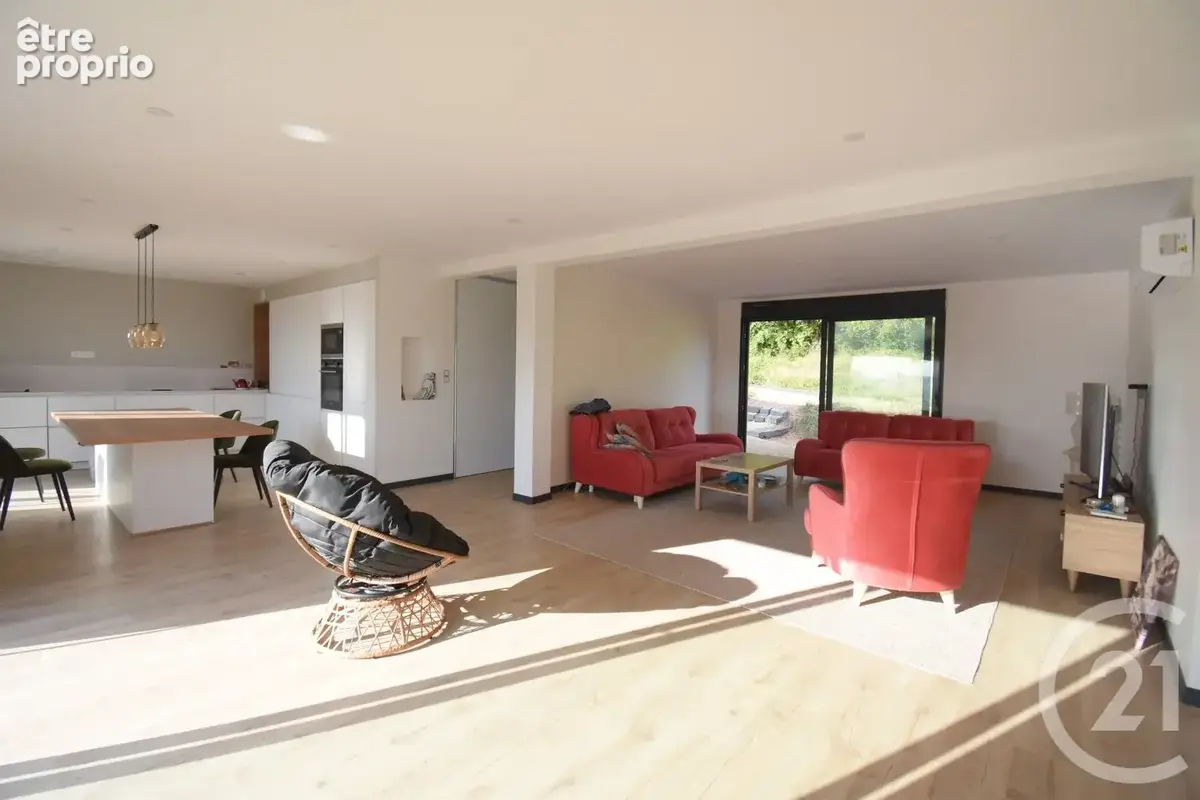 Photo Maison à Abrest au prix de 310 000€