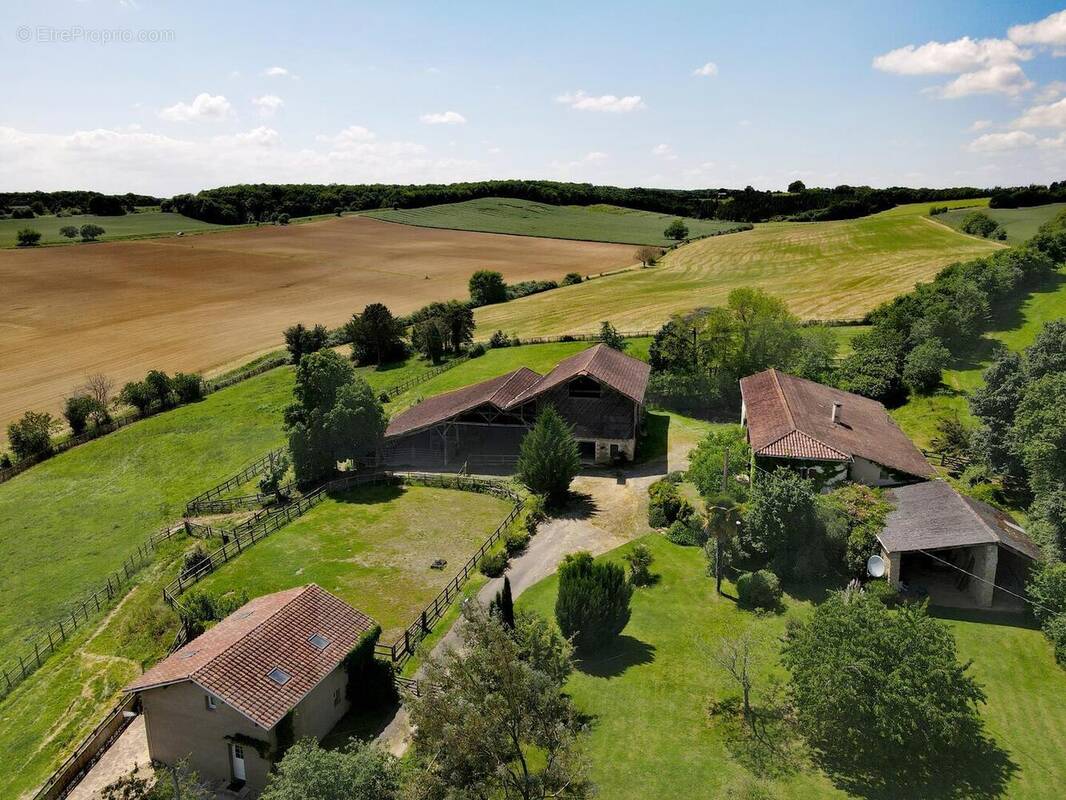 djifly202505161523446141747401836367photoedit22984 - Maison à MONTESQUIOU