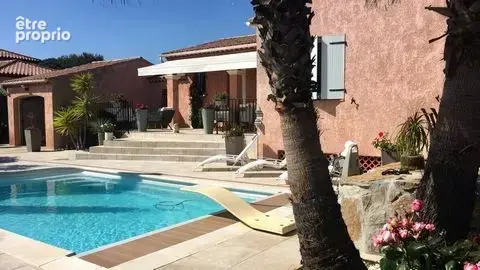 Maison à BORMES-LES-MIMOSAS