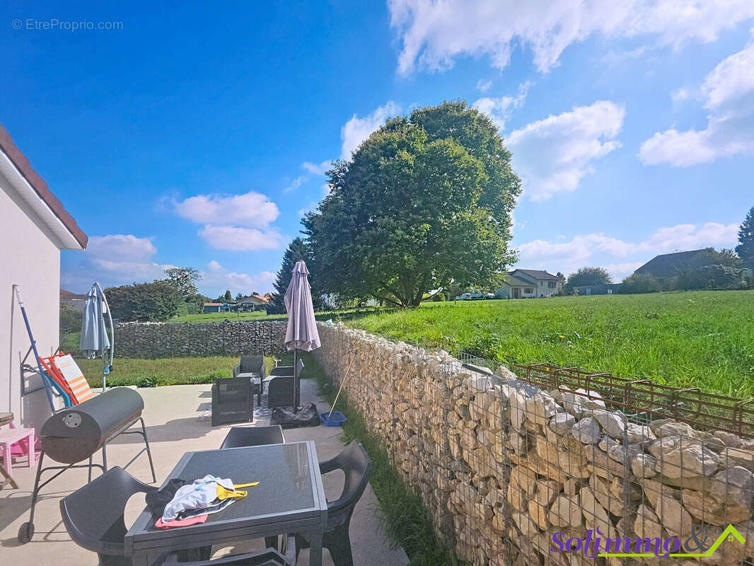 Maison à LES ABRETS