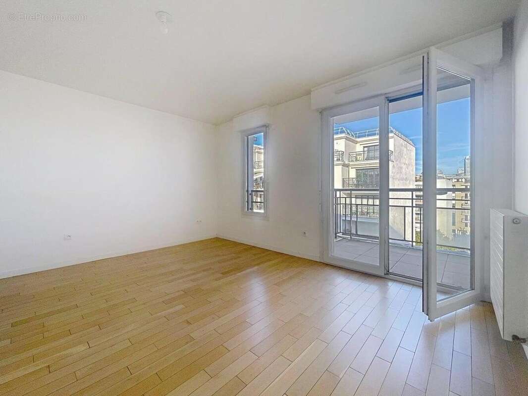Photo 3 - Appartement à SURESNES