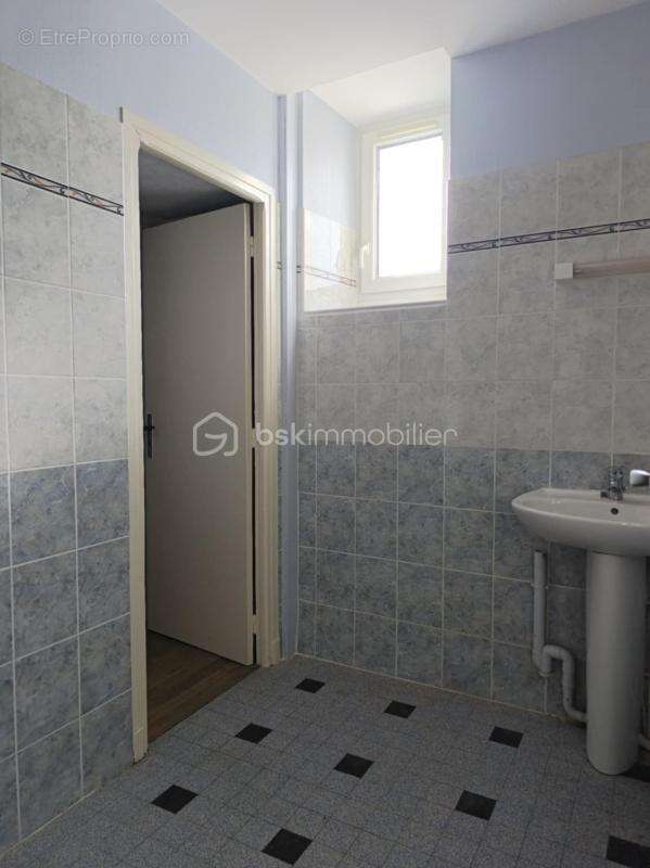 Immeuble de 228 m2 à vendre - Couptrain - photo 12