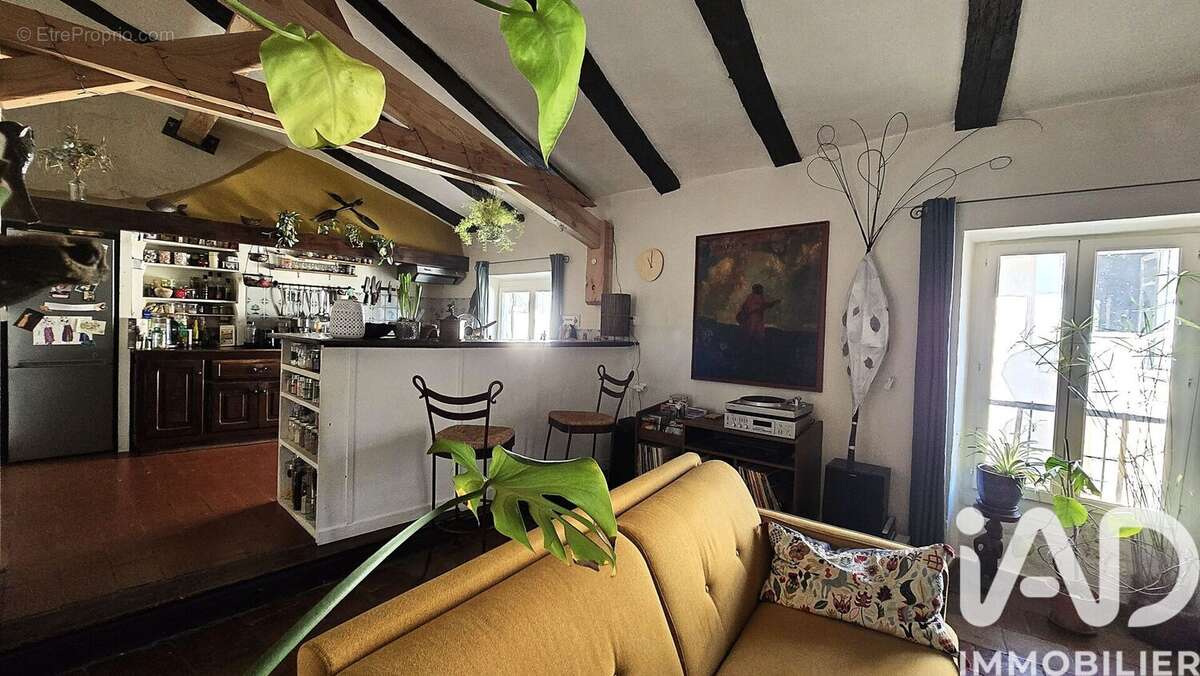 Maison 230 m² à Cros  - photo 6