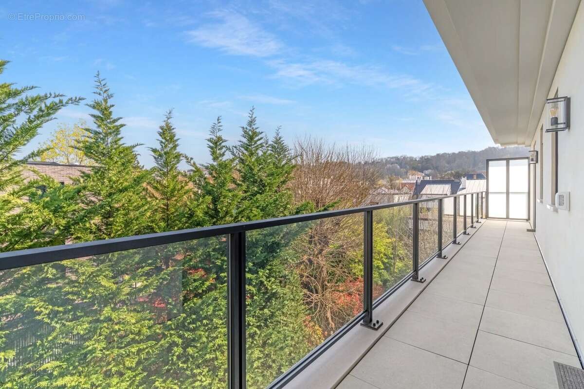 Appartement à SAINT-MAUR-DES-FOSSES