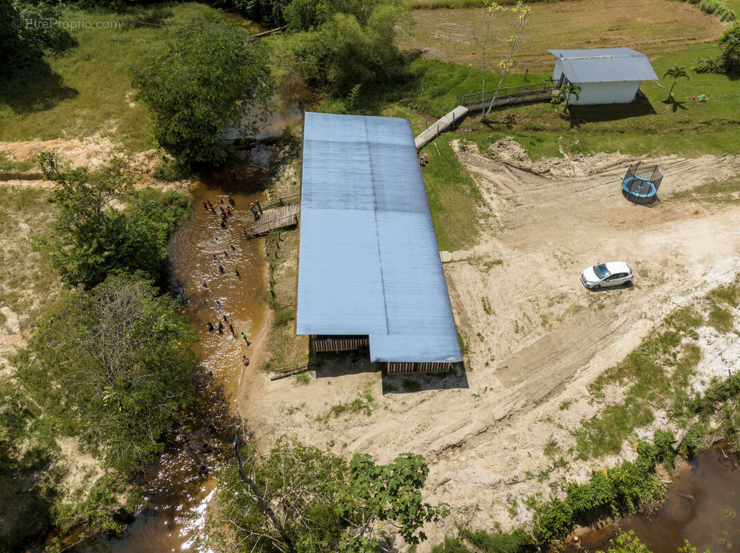 Maison à MONTSINERY-TONNEGRANDE