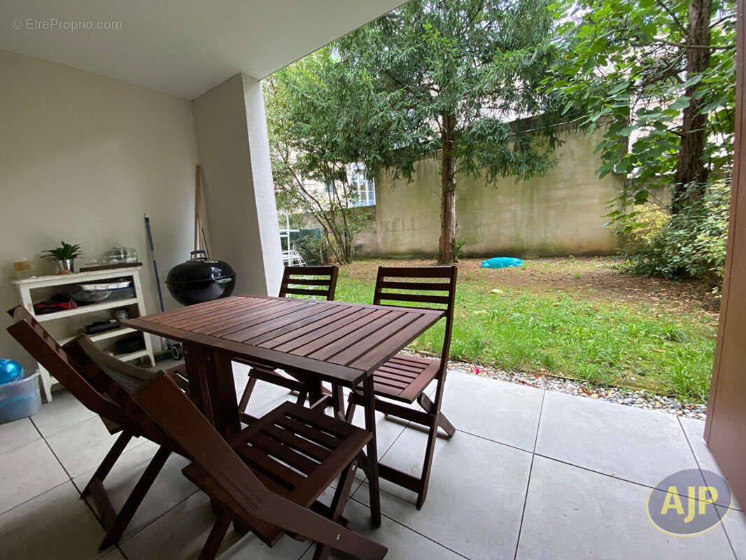 Appartement à LE BOUSCAT