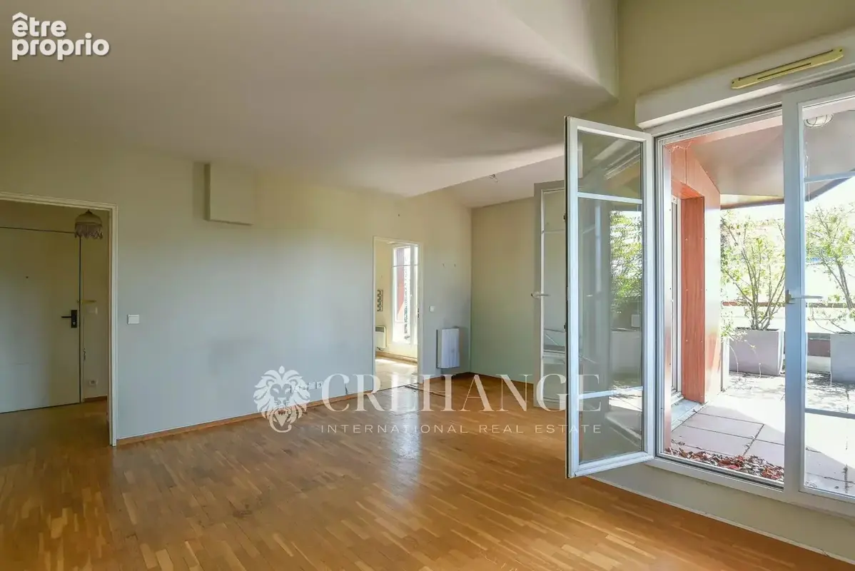 Saint-Germain-en-Laye – Duplex dernier étage avec terrasse - photo 4