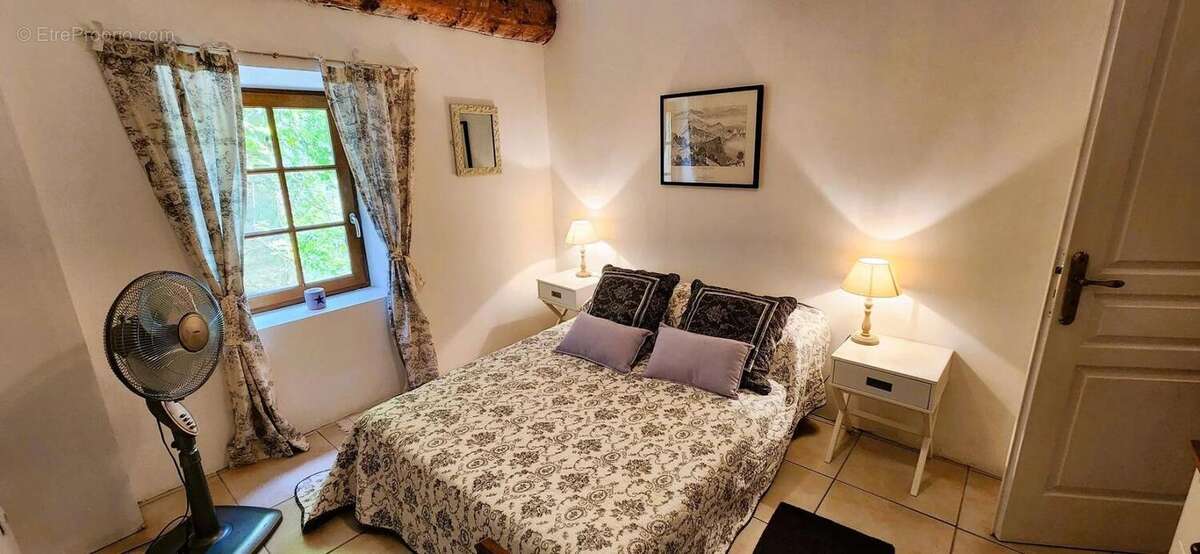 Appartement à PEPIEUX