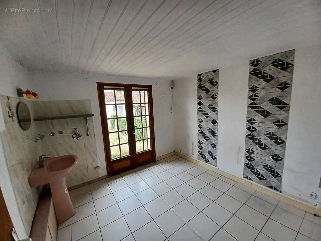 Maison à MOULEYDIER