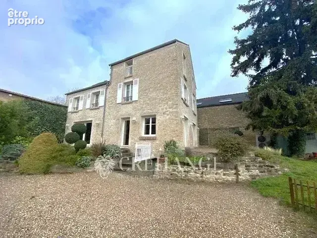 Photo Maison à Bouafle au prix de 650 000€