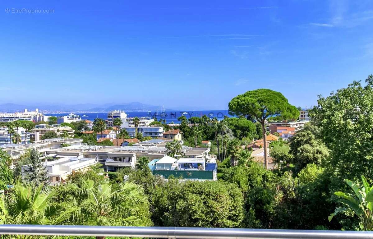 Vente villa 7 chambres entièrement rénovée avec vue mer, Cap d'Antibes - photo 7
