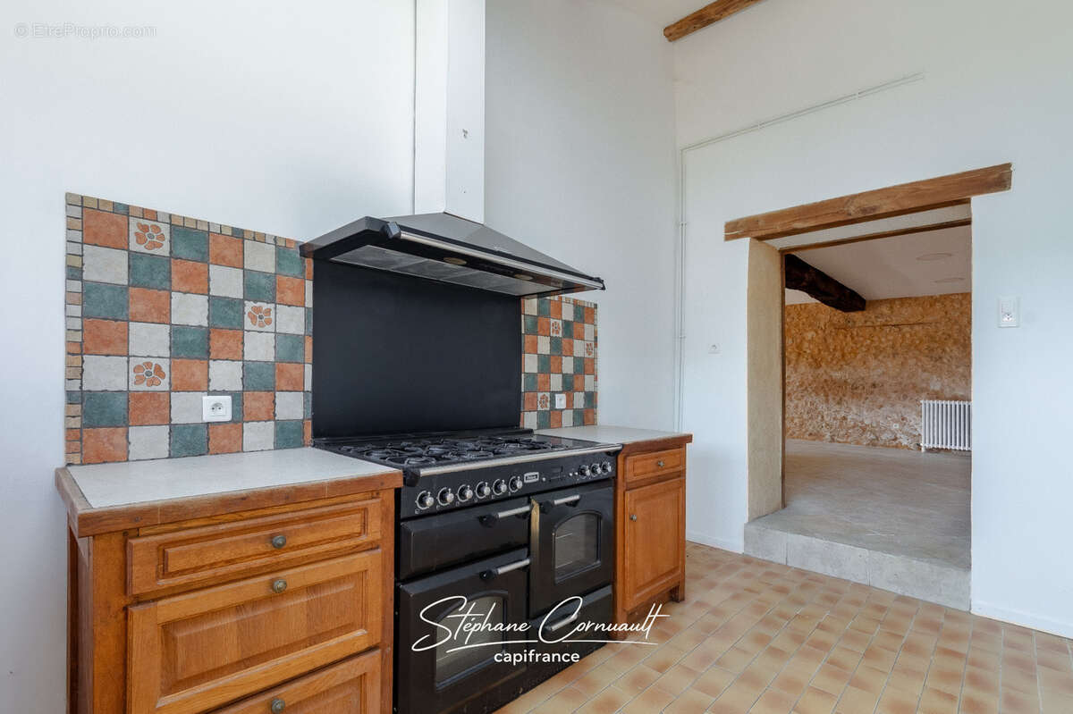 Maison en pierre de 147m² à la campagne - photo 4