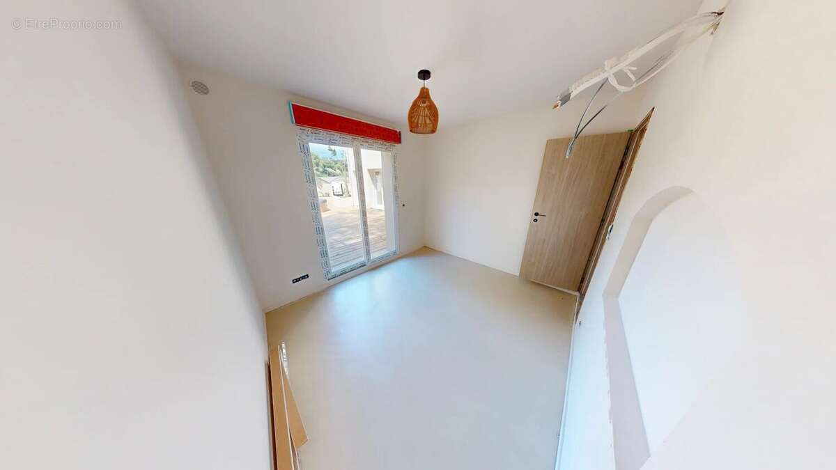 Appartement à VILLENEUVE-LOUBET