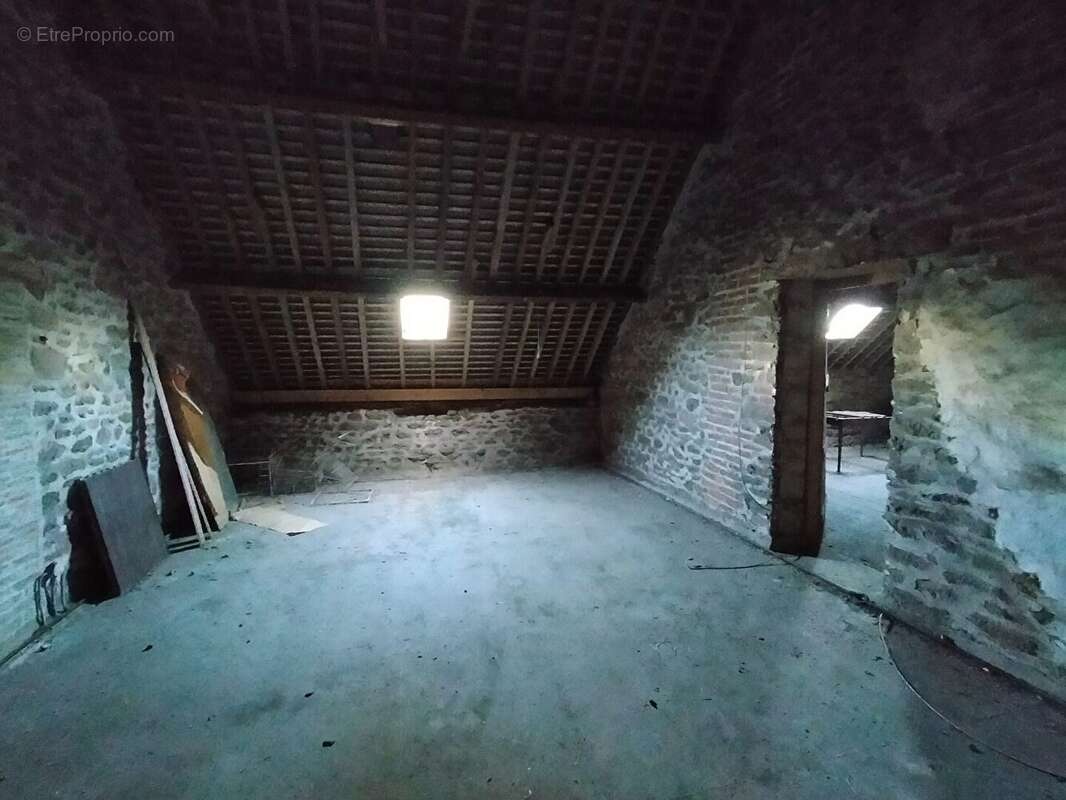 Maison à VILLAINES-LA-JUHEL