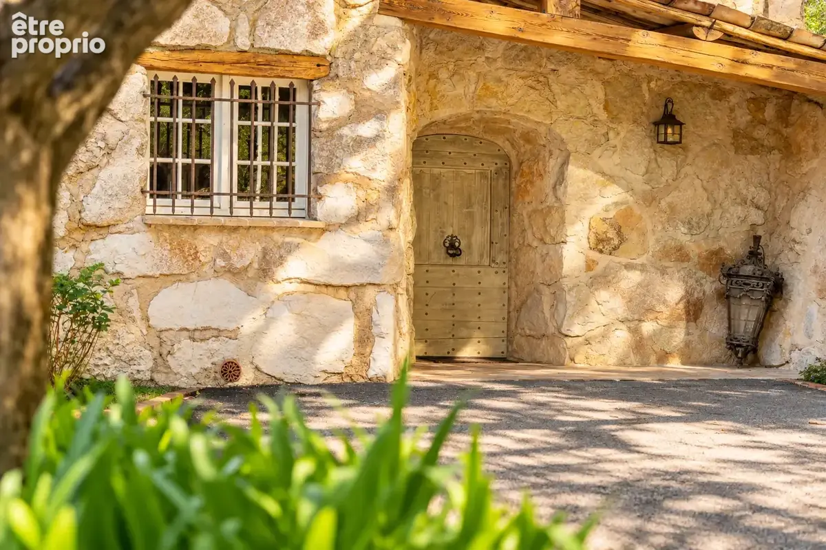 Domaine d'exception - propriete en pierre signee robert dallas - photo 18