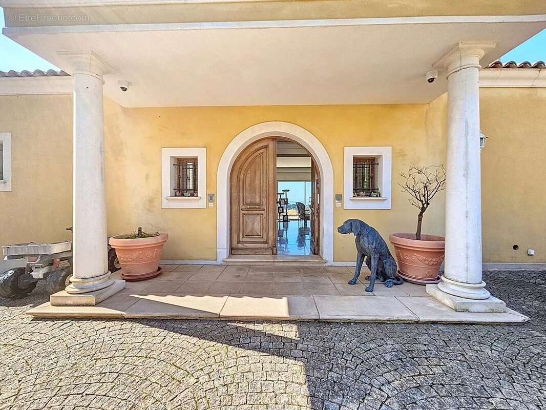 Maison à CAGNES-SUR-MER