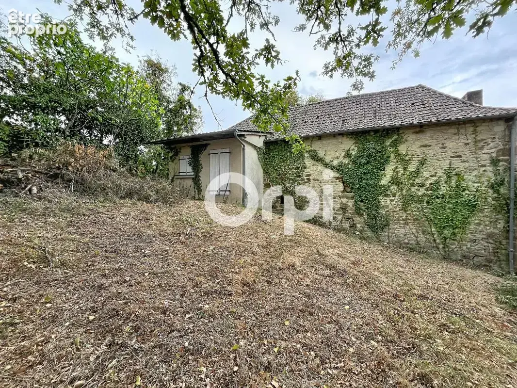 Maison À Vendre idéalement situé sur les hauteurs du Lardin Saint Lazare - photo 2