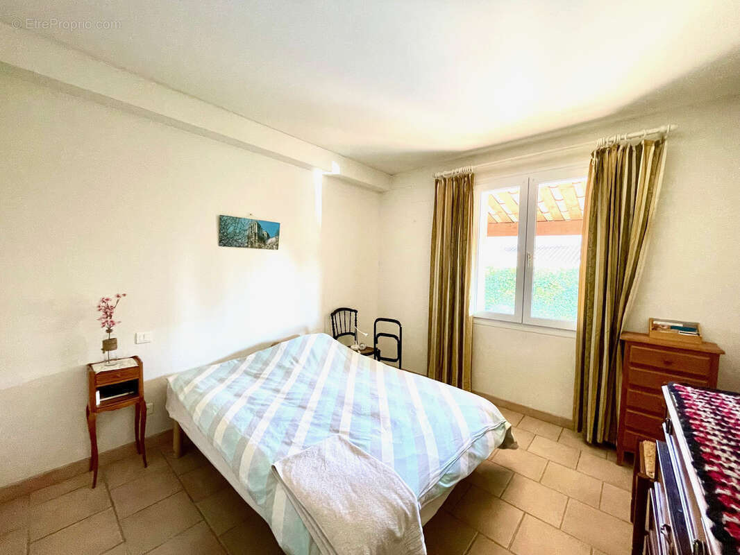 Maison à VAISON-LA-ROMAINE