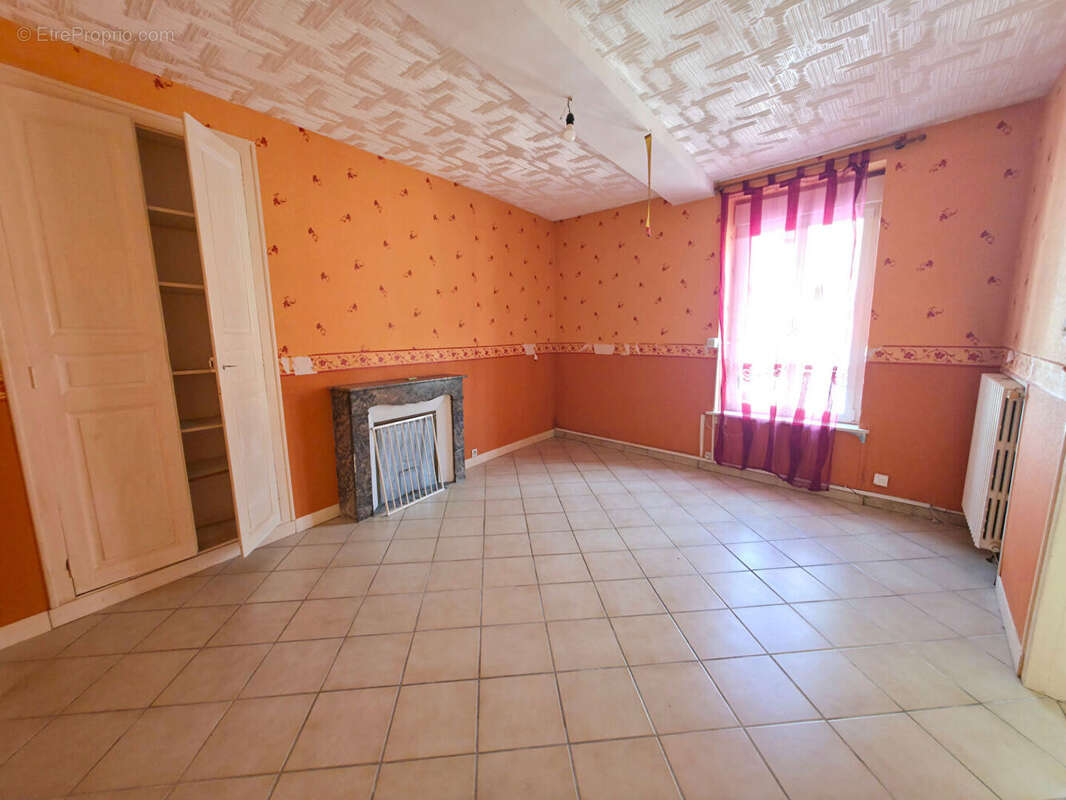 Maison de bourg avec extérieur - photo 3