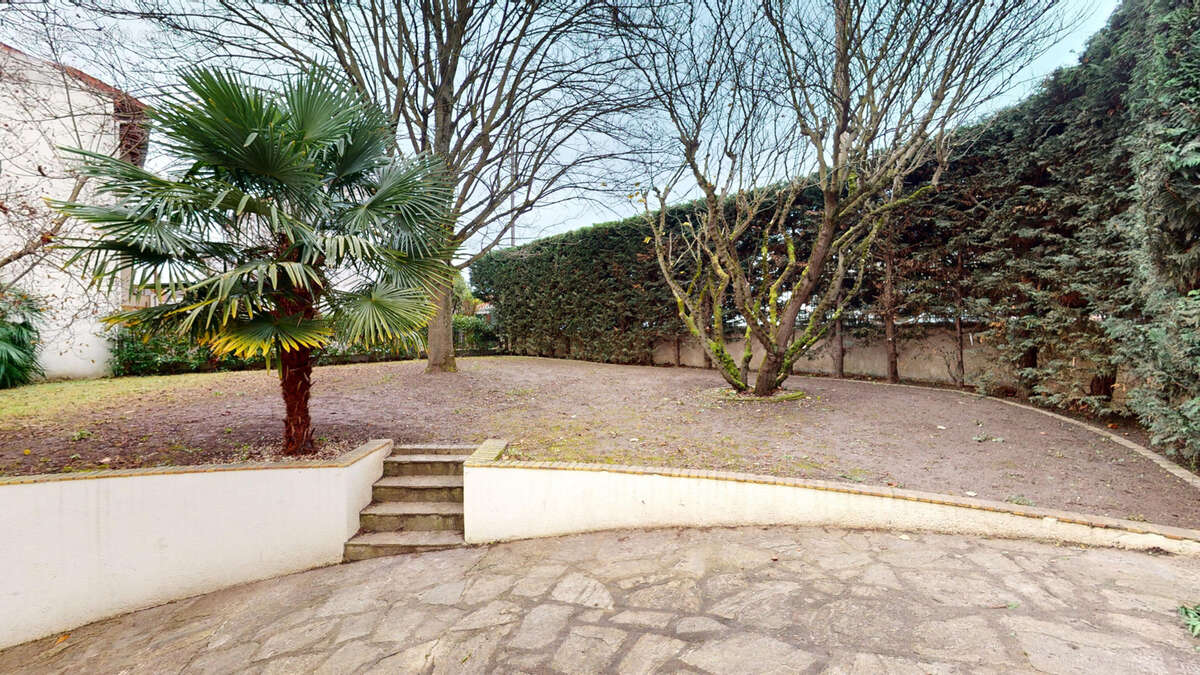 Maison à MONTIGNY-LES-CORMEILLES